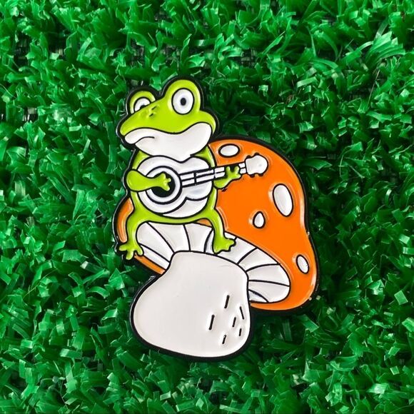 Jamming Frog & Shroom Enamel Pin/ Brooch Lapel - Picture 6 of 6